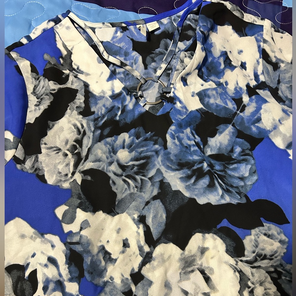 Women’s blouse